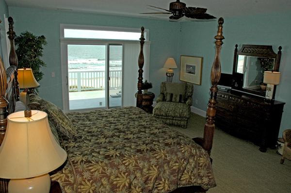 Oceanfront King Bedroom