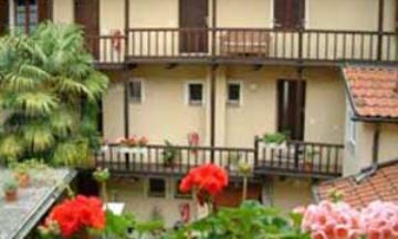 Locarno, Ticino , Vacation Rental Condo