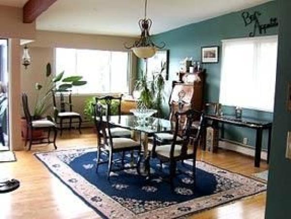 Dining room & hardwood floors