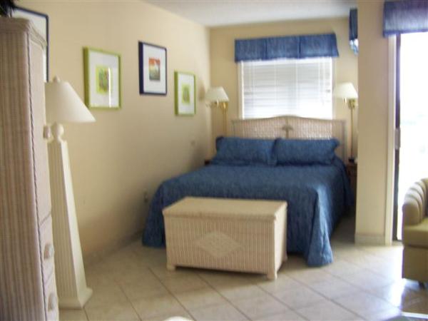 Queen Bed