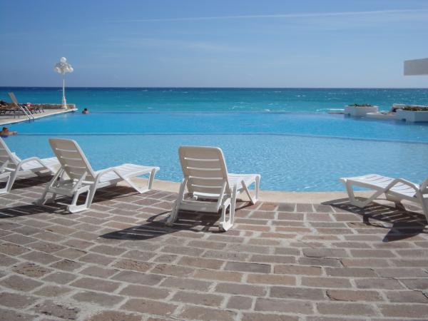 Condo Pool
