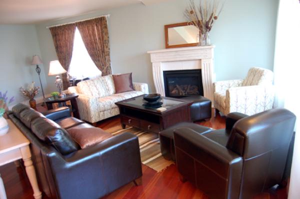 Living Room with Fireplace