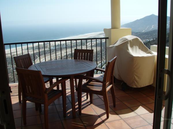 Dining on Deck with Barbecue and views