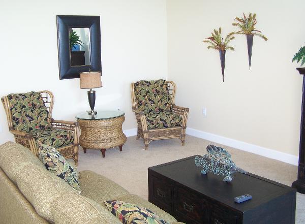 Living room with queen sleeper sofa!