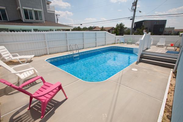 Beautiful New Pool!