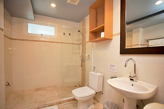Pratumnak Hill Vacation Rental Villa