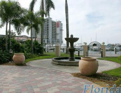 Cape Harbour Apartment Rentals