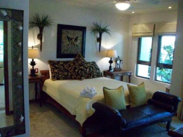 Master Bedroom-king size bed