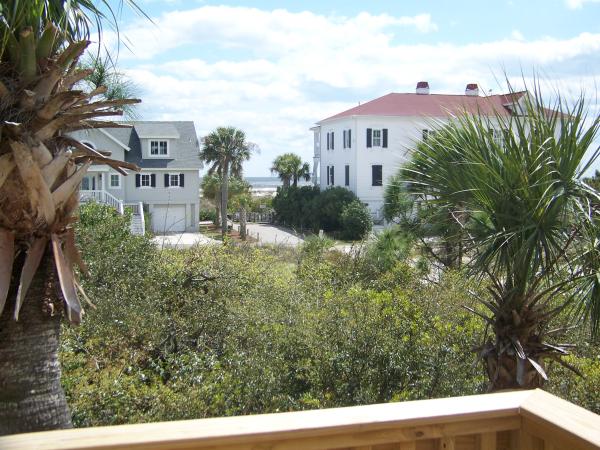 Ocean views, short walk to beach