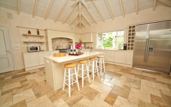 Breakfast  Counter in Kitchen