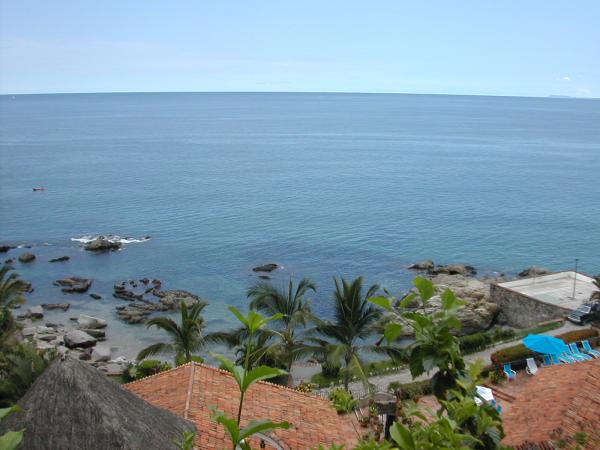 The view from Los Siete Mares down to the ocean.