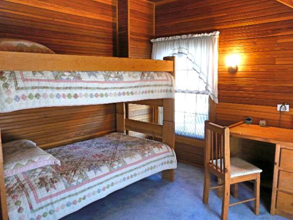 Upstairs bunk bedroom with high speed internet