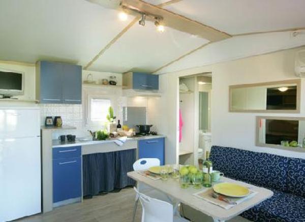 Dining & Kitchen