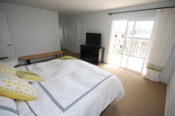 Master Bedroom w/Oceanview