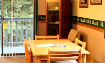 Deming, Washington, Vacation Rental Condo