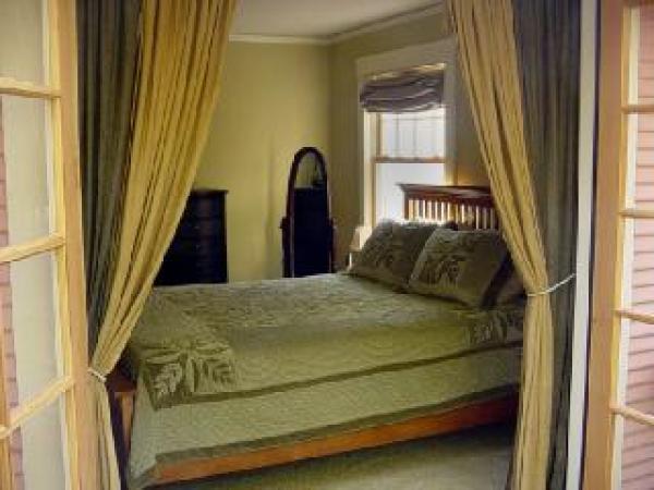 Portland, Oregon, Vacation Rental Bungalow