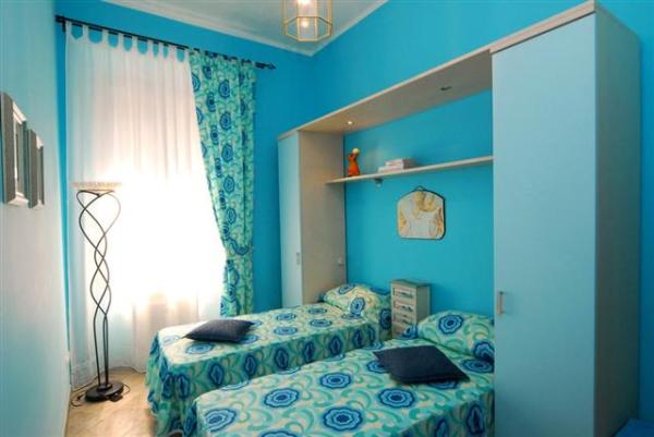 Twin Bedroom