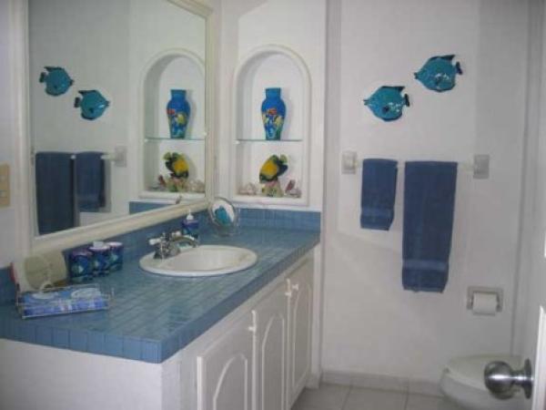 5th floor bathroom