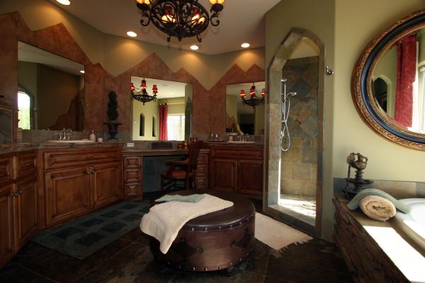 Master Bath with Jacuzzi Tub 