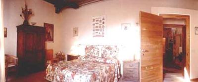 La Torretta Bedroom with ensuite shower
