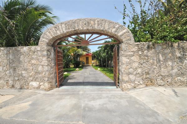 Front gate
