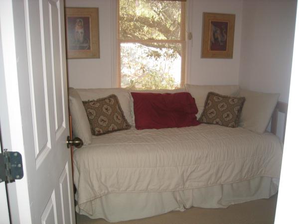 2nd Floor Trundle Bed