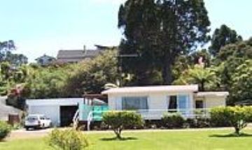 Brophy's Beach, Whitianga, Vacation Rental House