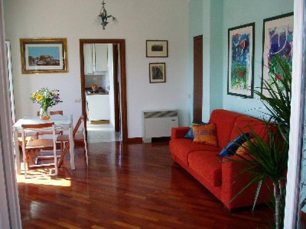 Rome, Lazio, Vacation Rental House