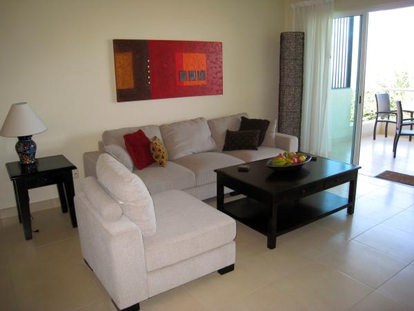 Livingroom to Balcony