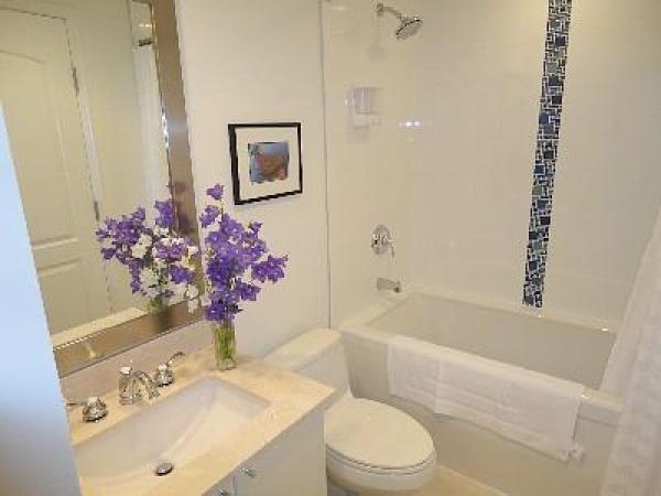 Ensuite bathroom.