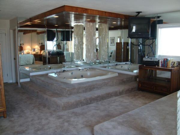 Jetted Tub