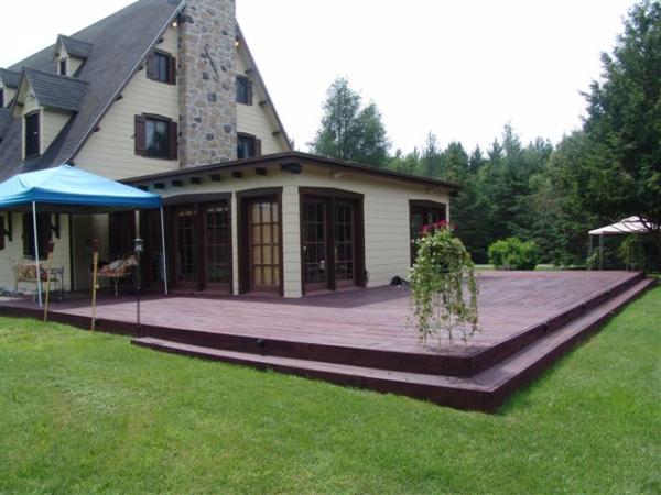 Wraparound deck