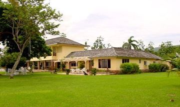 Old Fort Bay, St. Ann, Vacation Rental House