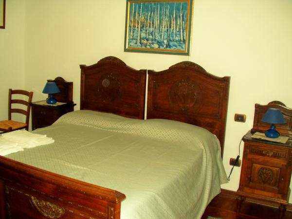 Bedroom- Pink Apartment