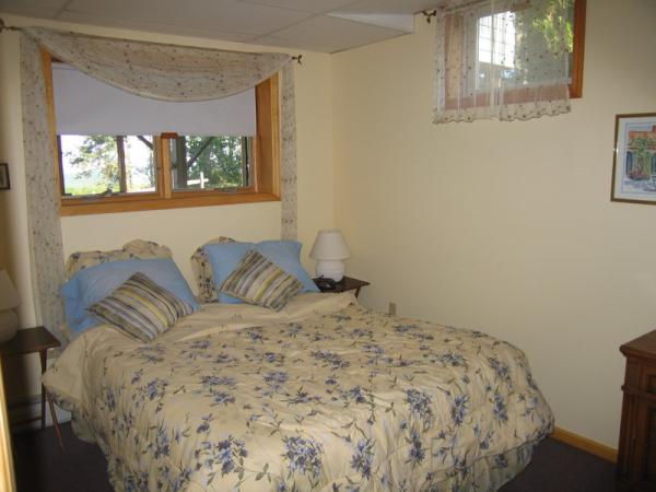 Large Bedroom